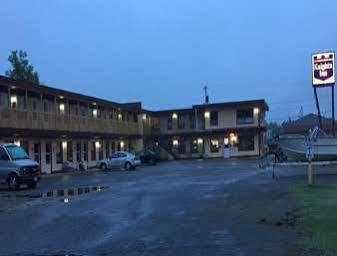 Knights Inn Интернешънъл Фолс Екстериор снимка